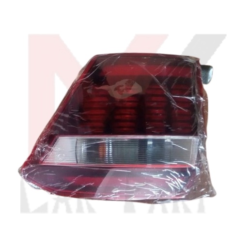 [92404BV600] TAIL LIGHT INSIDE RH ALCAZAR  
